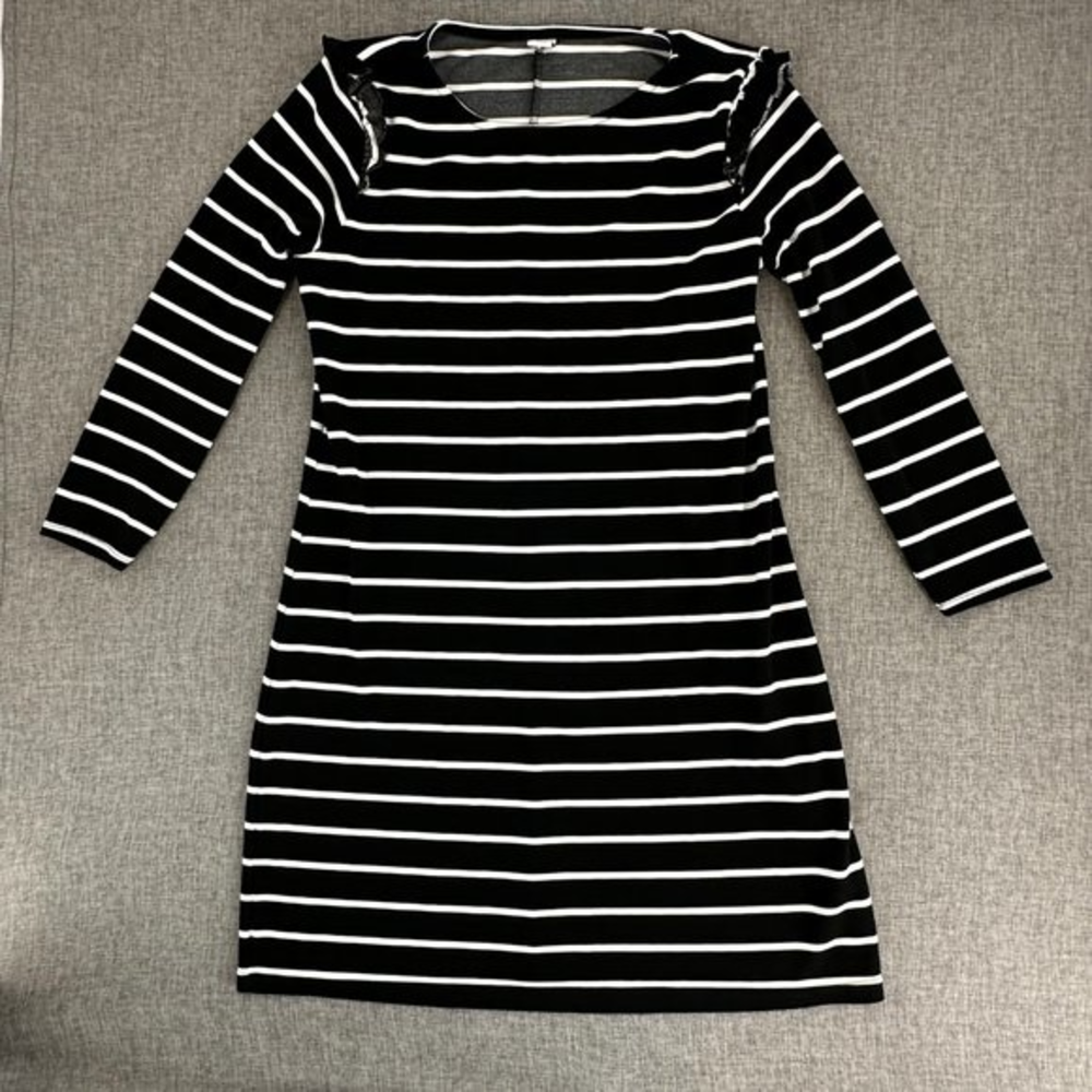 Old Navy‎ Shift Dress Striped Black White Small Ruffle Shoulder Long Sleeves
